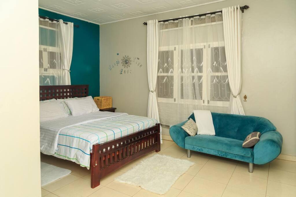 City Oasis By Siima _ Hidden Gem City Family Home Kampala Eksteriør billede